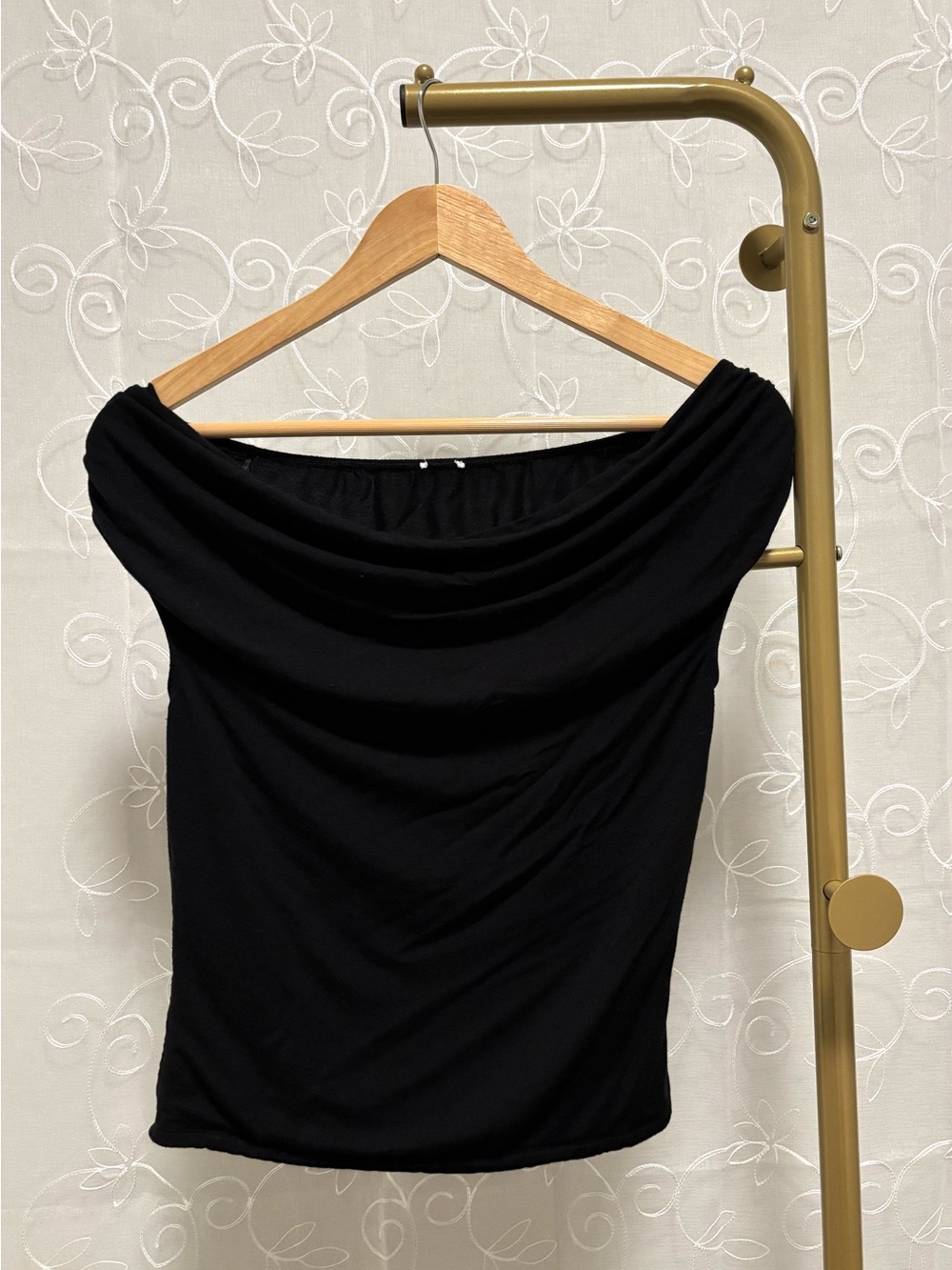 Black Off Shoulder Top Approx Size Small - Some wear on material